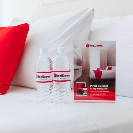 Готель Reddoorz El Senor Jesus Apartelle Vigan Ilocos Екстер'єр фото
