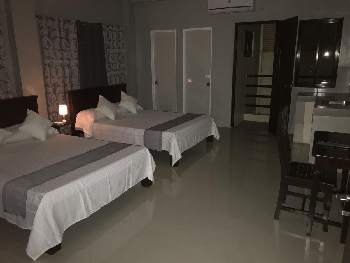 Готель Reddoorz El Senor Jesus Apartelle Vigan Ilocos Екстер'єр фото