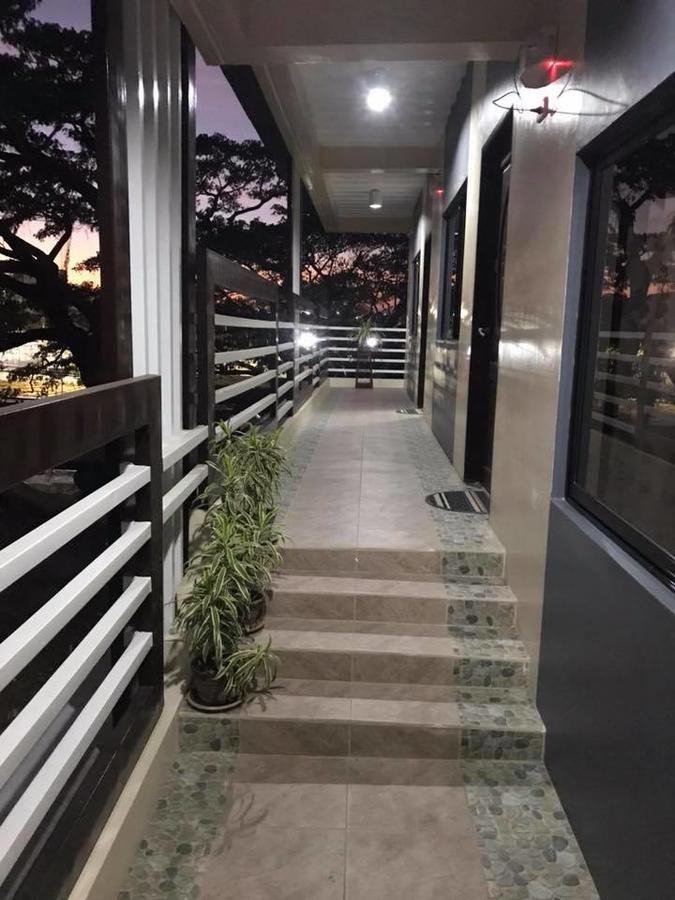 Готель Reddoorz El Senor Jesus Apartelle Vigan Ilocos Екстер'єр фото