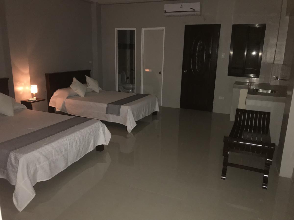 Готель Reddoorz El Senor Jesus Apartelle Vigan Ilocos Екстер'єр фото