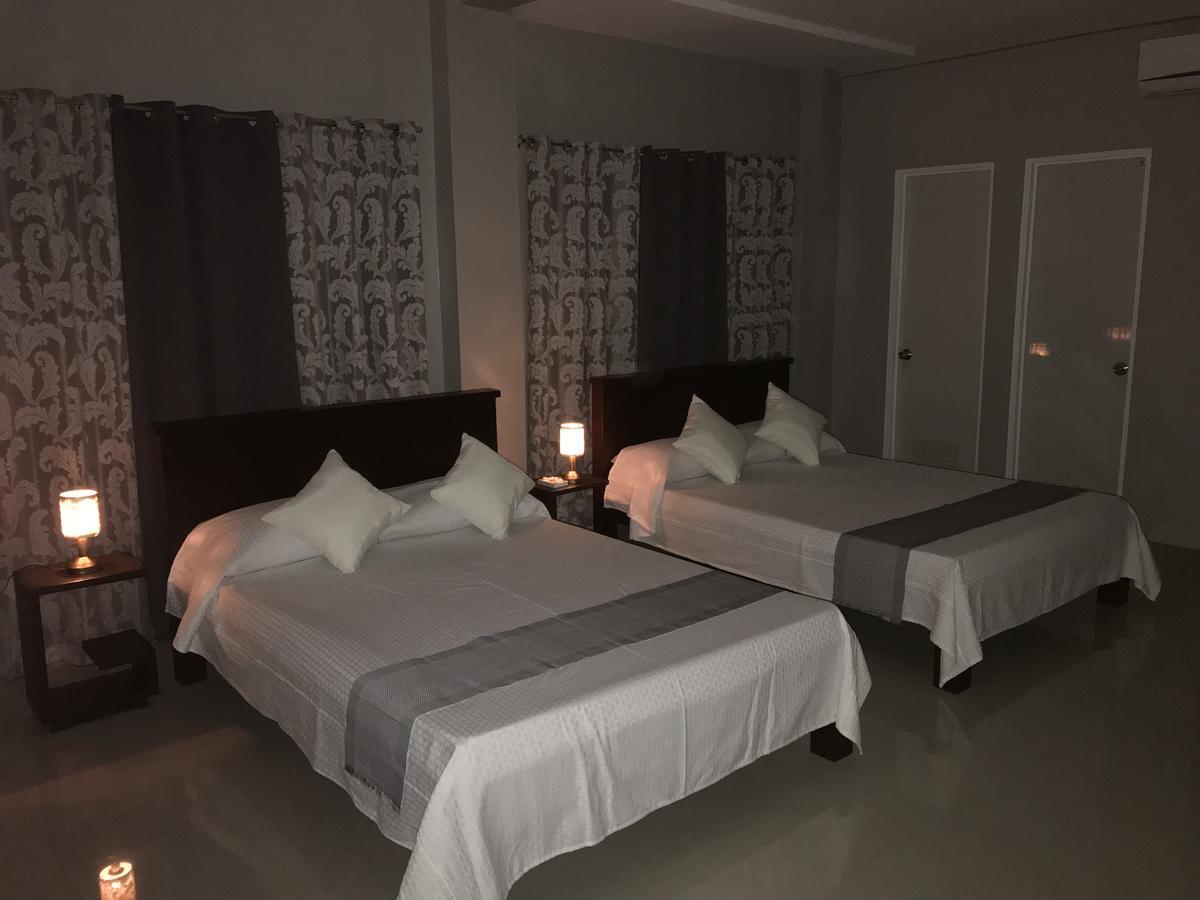 Готель Reddoorz El Senor Jesus Apartelle Vigan Ilocos Екстер'єр фото