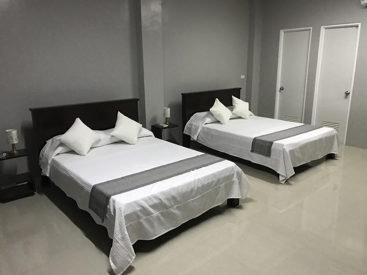 Готель Reddoorz El Senor Jesus Apartelle Vigan Ilocos Екстер'єр фото