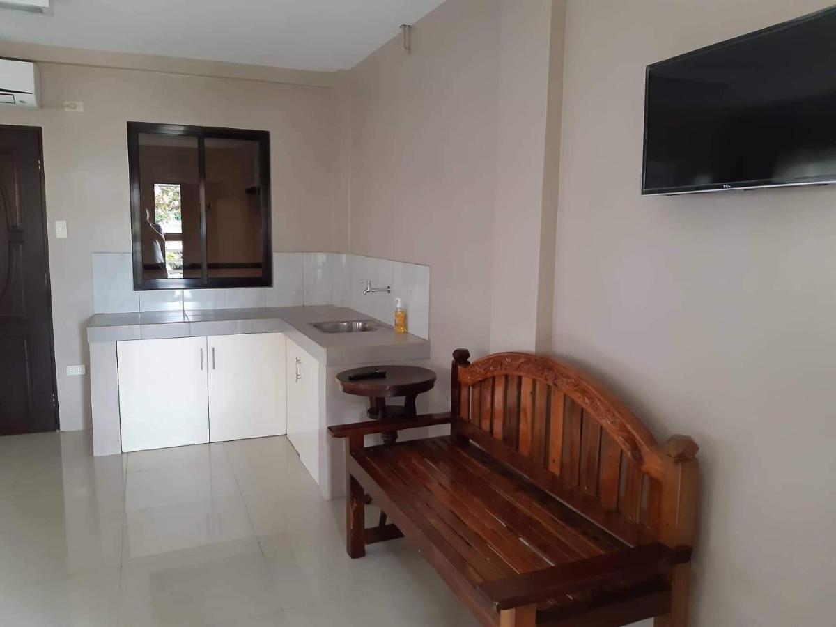 Готель Reddoorz El Senor Jesus Apartelle Vigan Ilocos Екстер'єр фото